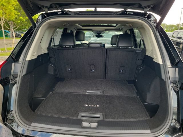 Certified 2024 Nissan Rogue SL w/ SL Premium Package FWD image 11