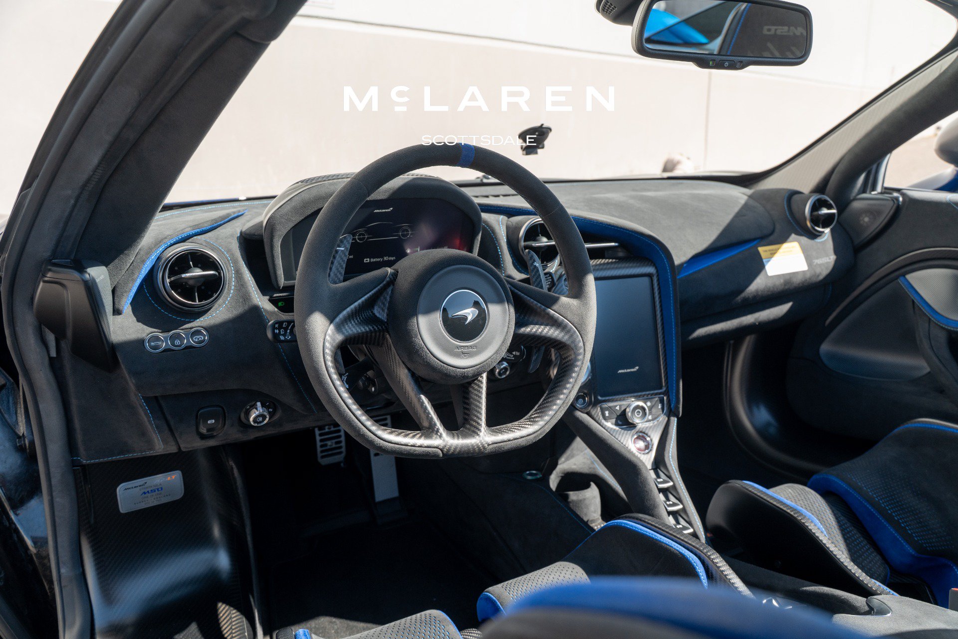 Used 2022 McLaren 765LT RWD image 18