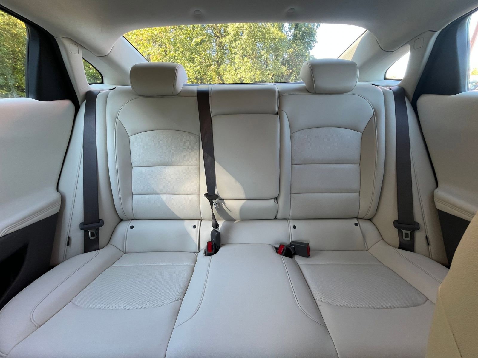 Used 2024 Chevrolet Malibu LT image 34