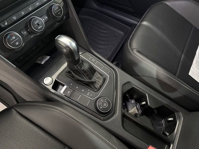 Used 2021 Volkswagen Tiguan SE w/ Panoramic Sunroof Package AWD/4WD image 21