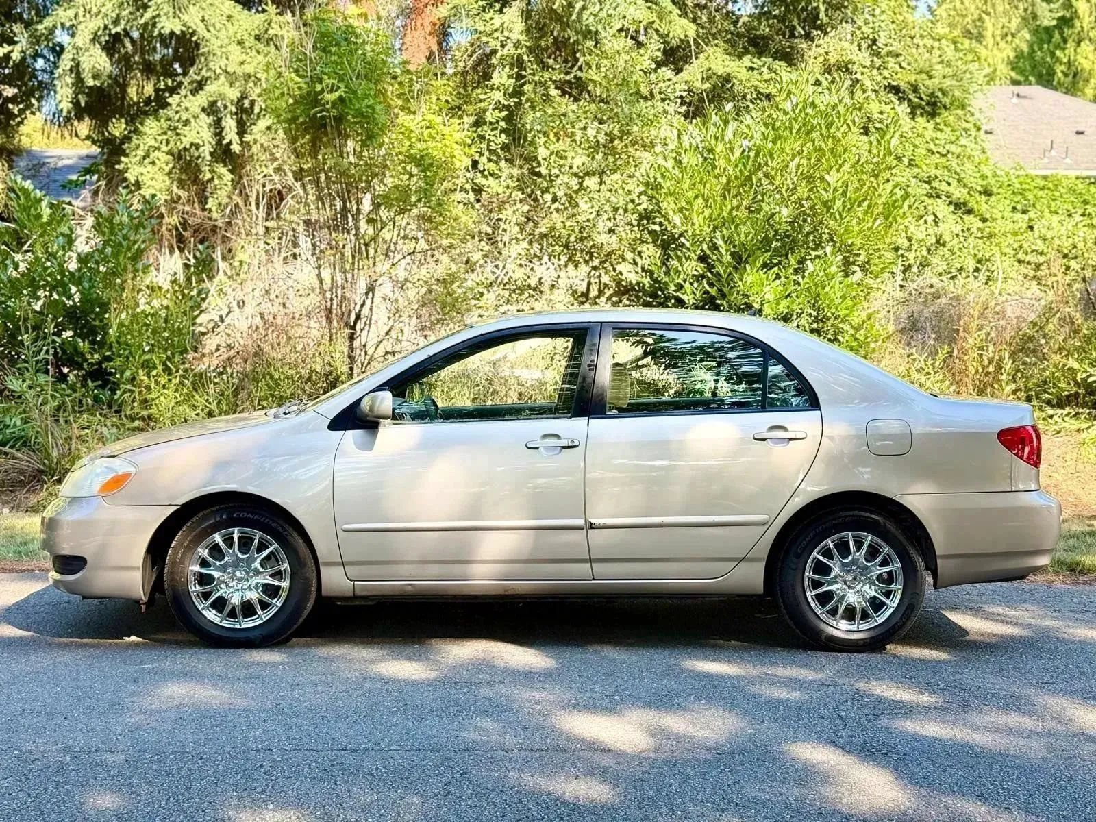 Used 2008 Toyota Corolla LE FWD image 2
