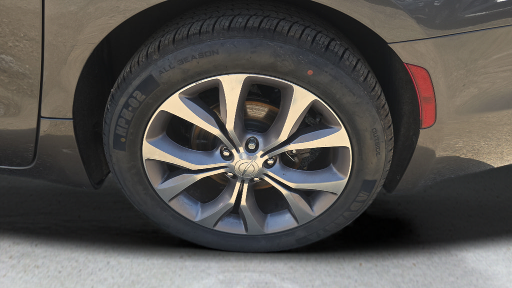 Used 2020 Chrysler Pacifica Limited FWD image 31