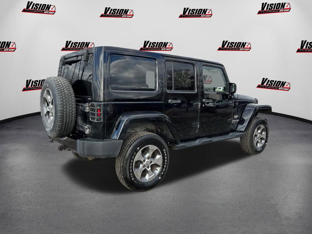 Used 2018 Jeep Wrangler Unlimited Sahara w/ Connectivity Group image 5