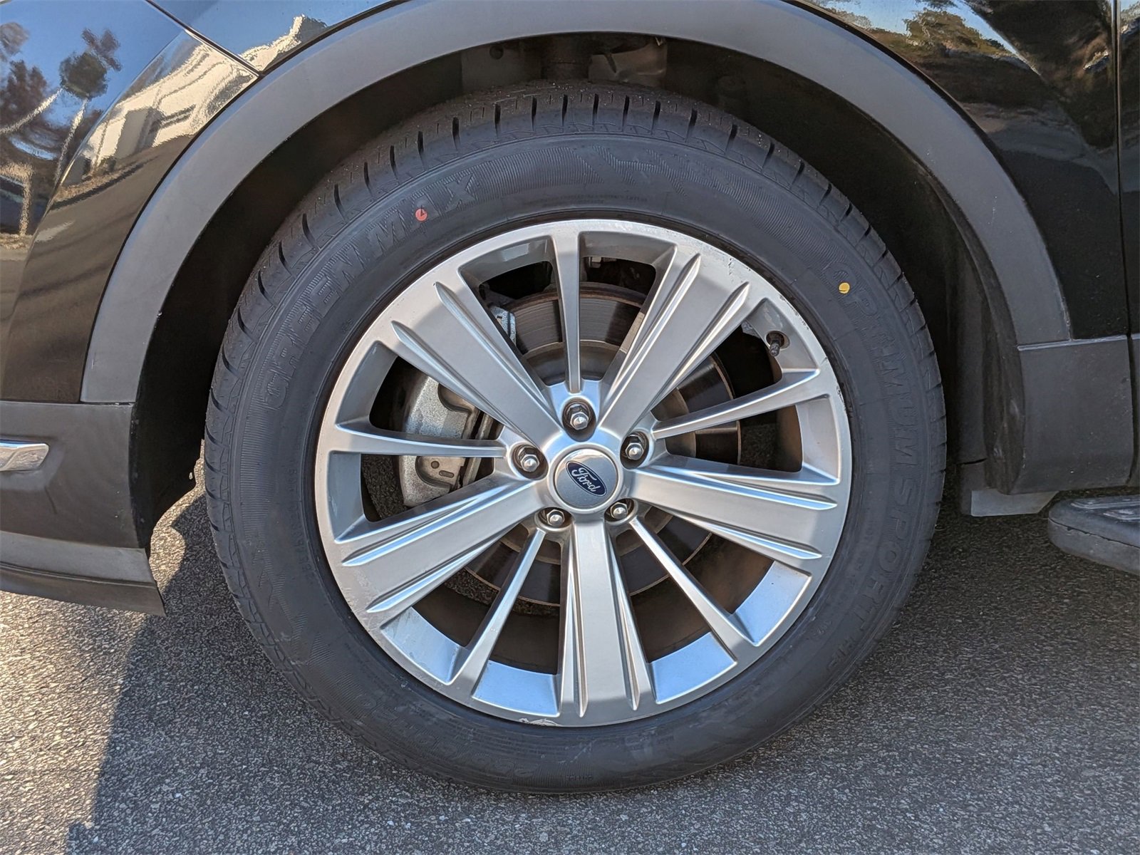 Used 2018 Ford Explorer Limited w/ Ford Safe & Smart Package image 10