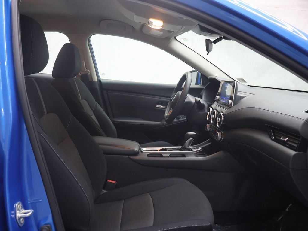 Used 2023 Nissan Sentra SV FWD image 9