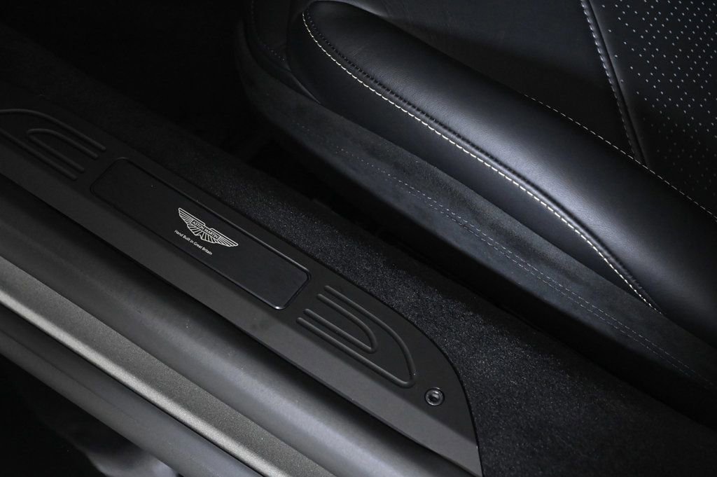 Used 2026 Aston Martin V8 Vantage Coupe image 26