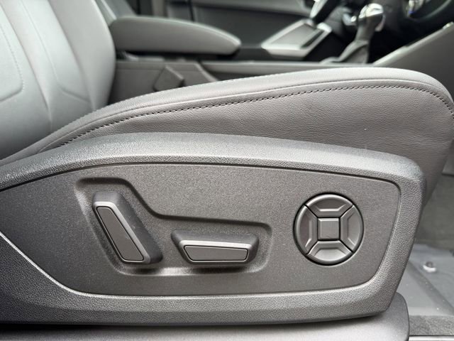 Used 2023 Audi Q3 2.0T Premium Plus w/ Premium Plus Package AWD/4WD image 42