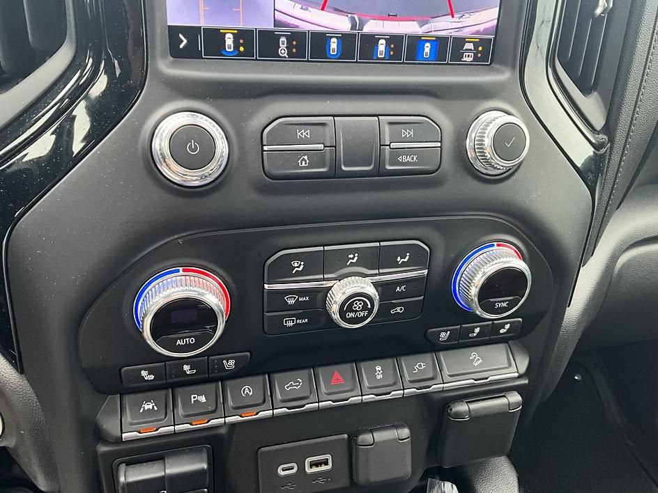 Used 2021 GMC Sierra 1500 AT4 w/ AT4 Premium Package AWD/4WD image 25