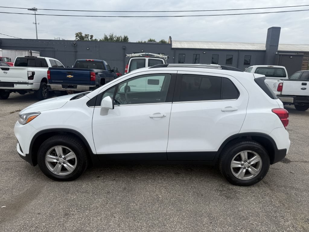 Used 2018 Chevrolet Trax LT AWD/4WD image 3