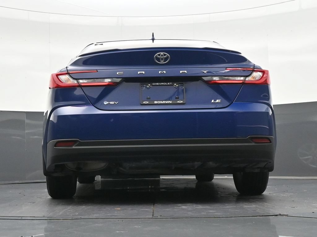 Used 2025 Toyota Camry LE w/ Convenience Package FWD image 26