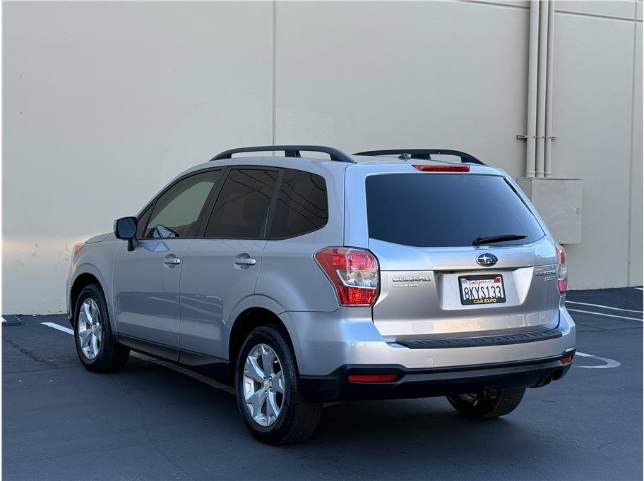 Used 2015 Subaru Forester 2.5i Premium image 5