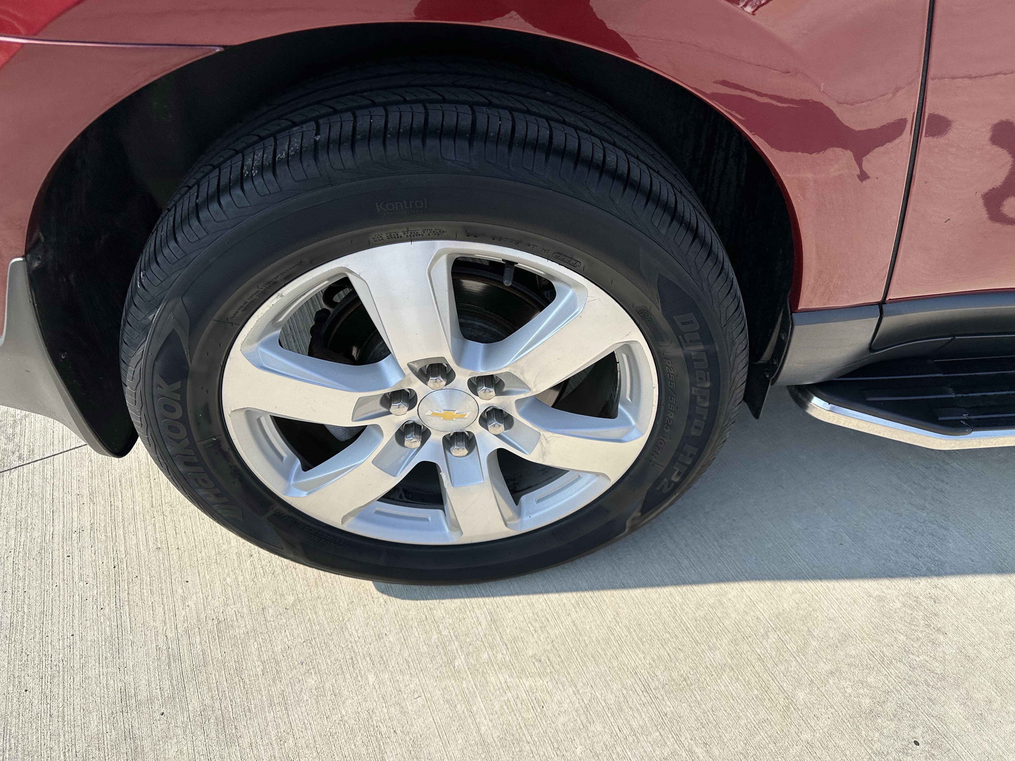 Used 2016 Chevrolet Traverse LTZ AWD/4WD image 3