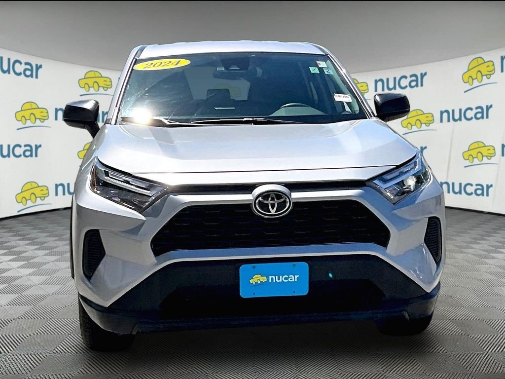 Used 2024 Toyota RAV4 LE AWD/4WD video 2