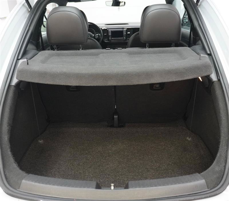 Used 2018 Volkswagen Beetle 2.0T S w/ Style & Comfort Package For S FWD image 28