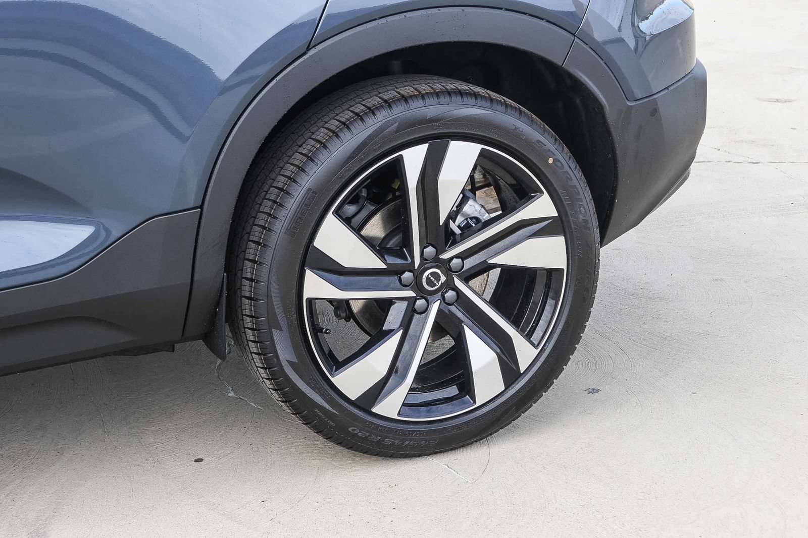 New 2026 Volvo XC40 B5 Ultra w/ Climate Package AWD/4WD image 10