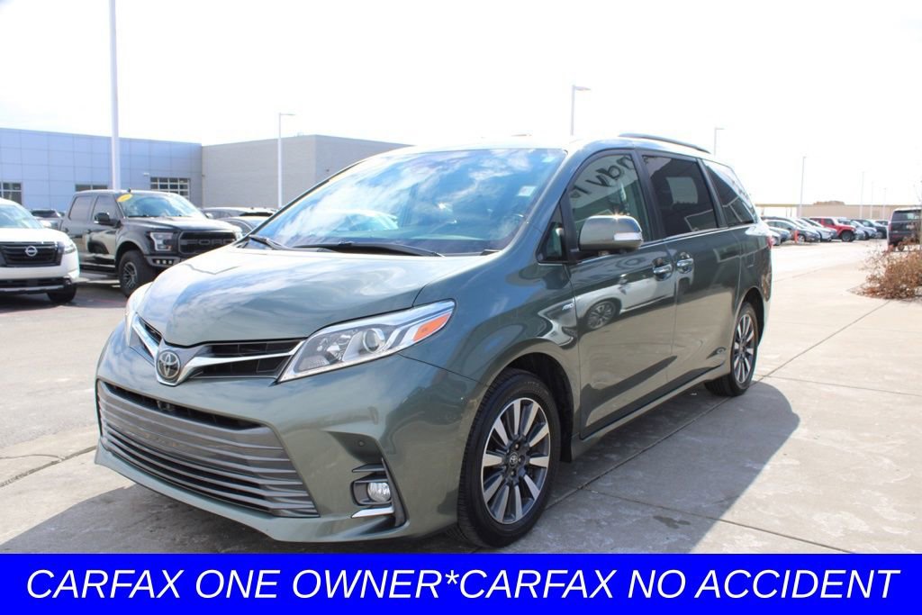 Used 2020 Toyota Sienna Limited Premium image 3