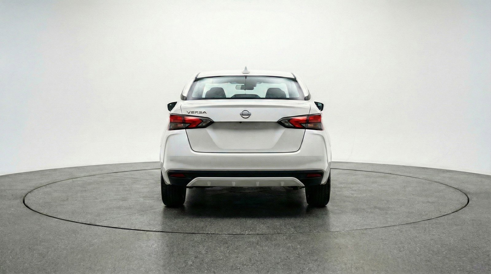 Used 2025 Nissan Versa SV FWD image 7