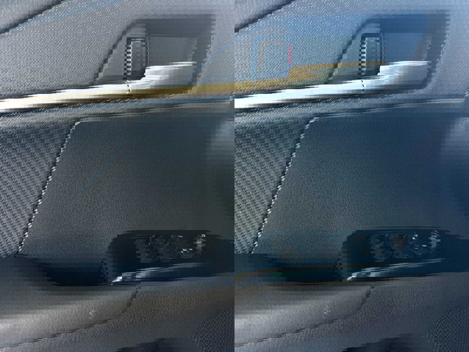 New 2026 Toyota Camry SE image 10