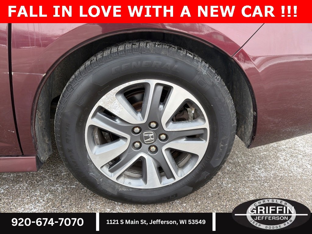 Used 2015 Honda Odyssey Touring Elite image 20