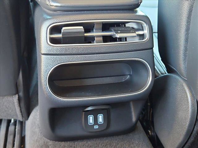 Used 2025 Genesis GV70 2.5T image 17