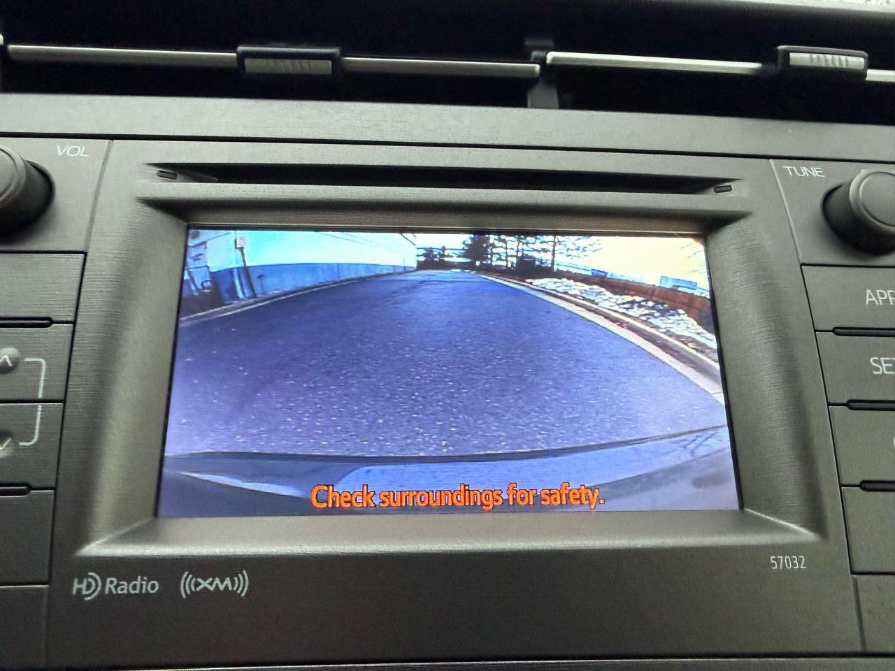 Used 2015 Toyota Prius Three image 38