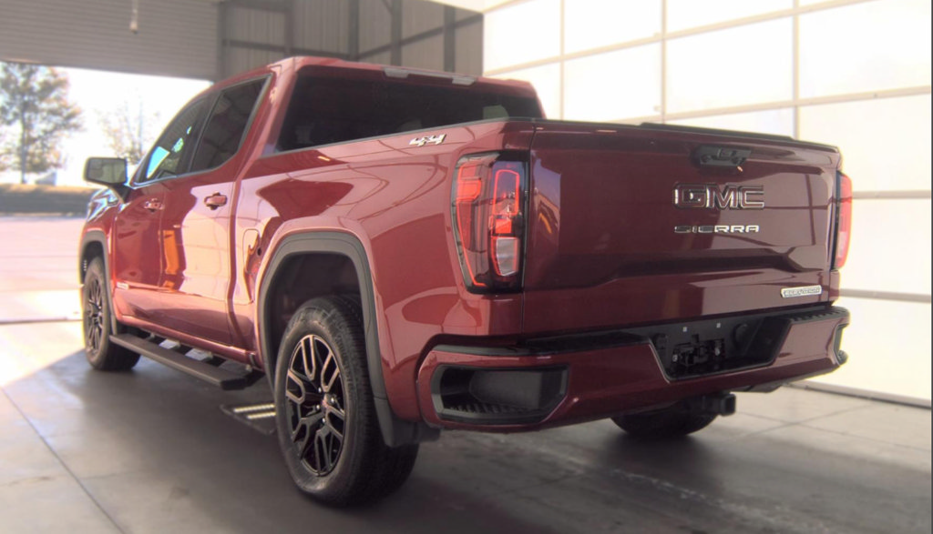 Used 2024 GMC Sierra 1500 Elevation AWD/4WD image 7