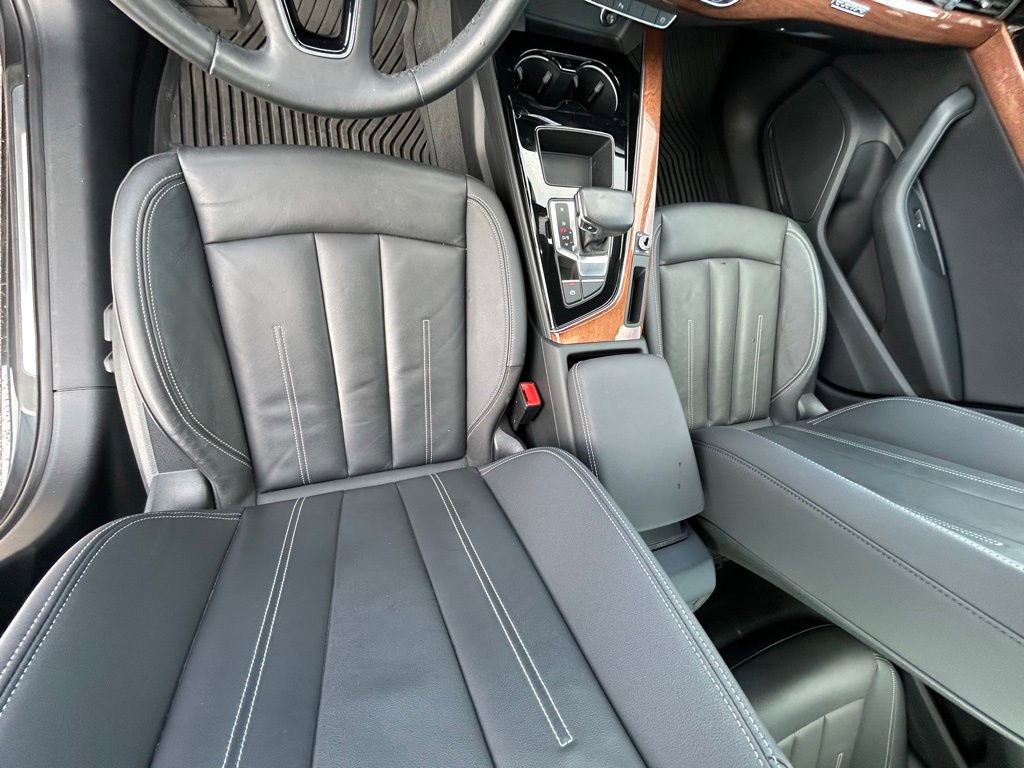 Used 2023 Audi A4 2.0T Premium w/ Convenience Package image 21