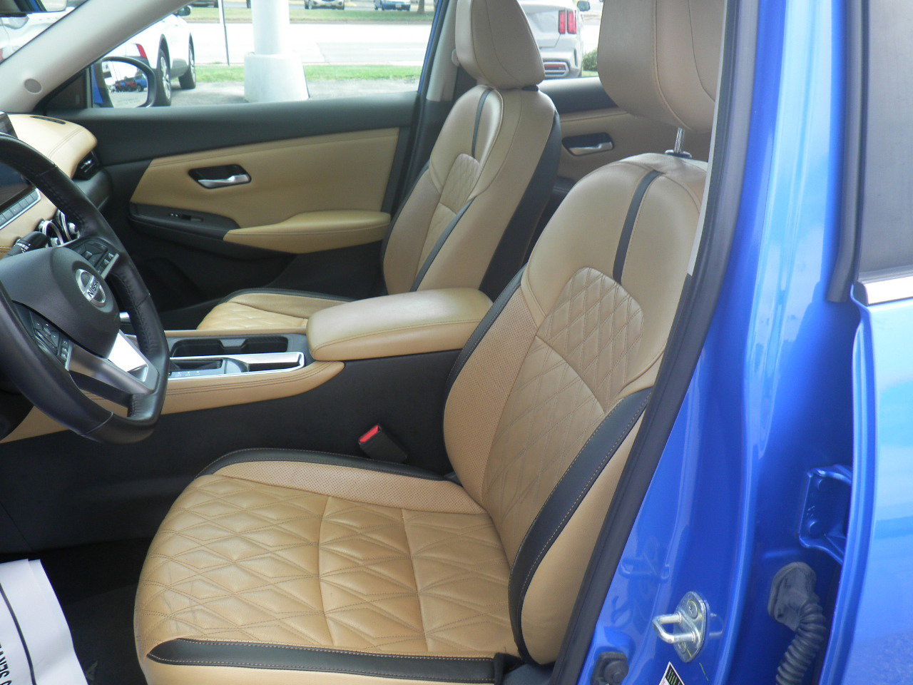 Used 2021 Nissan Sentra SV w/ SV Premium Package image 14