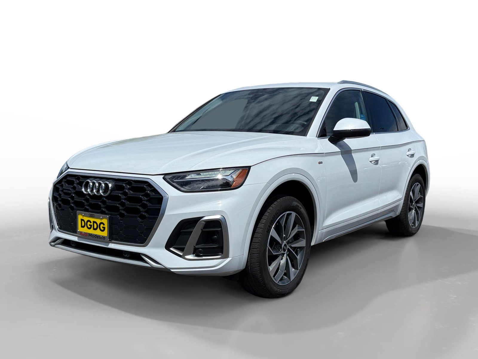 Used 2024 Audi Q5 2.0T Premium w/ Convenience Package