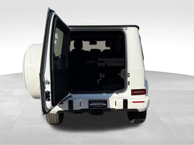 Used 2021 Mercedes-Benz G 550 w/ AMG Line image 11