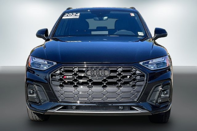 Certified 2024 Audi SQ5 Premium Plus w/ Premium Plus Package AWD/4WD image 3