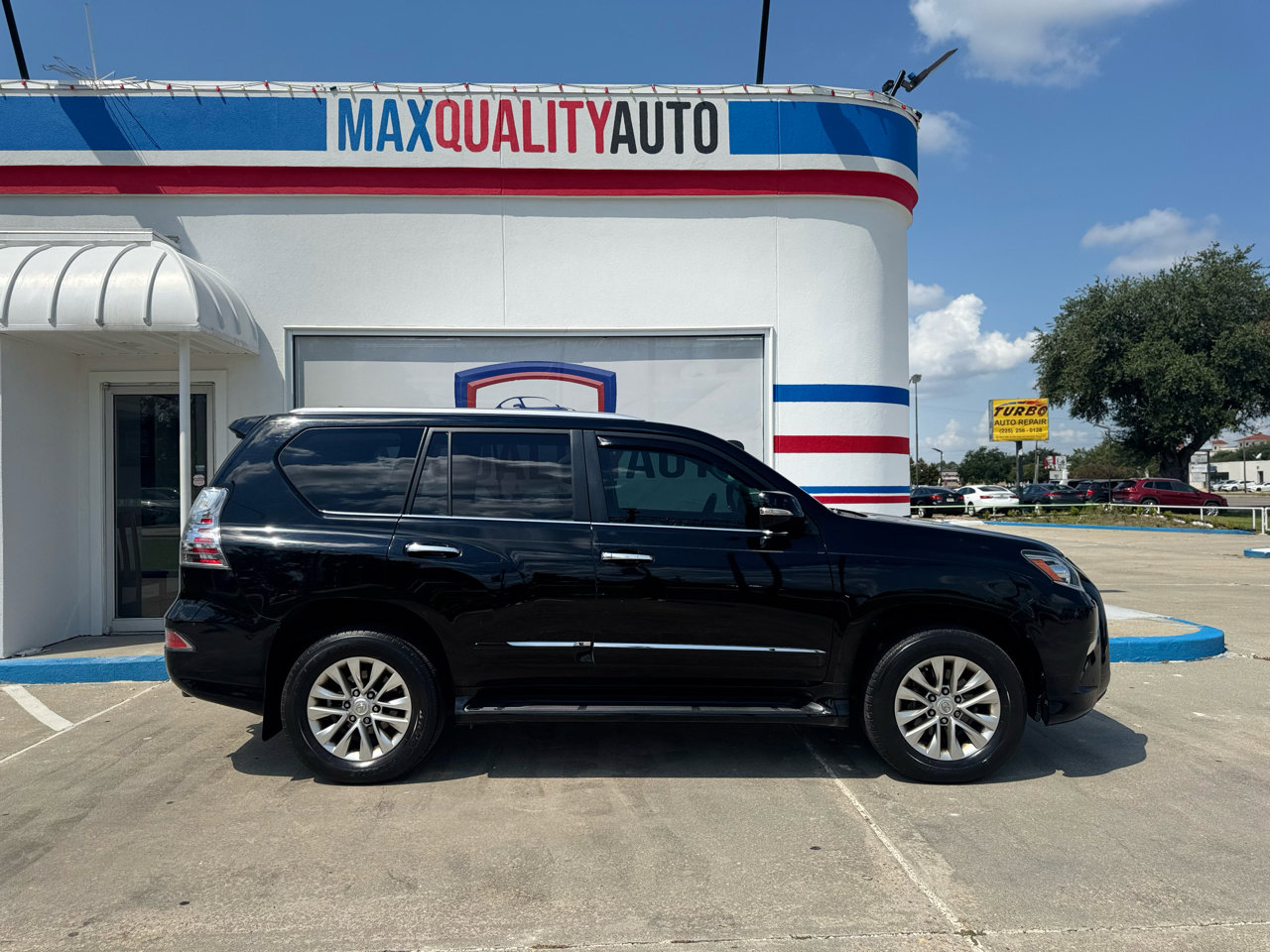 Used 2018 Lexus GX 460 Premium w/ Premium Package image 6