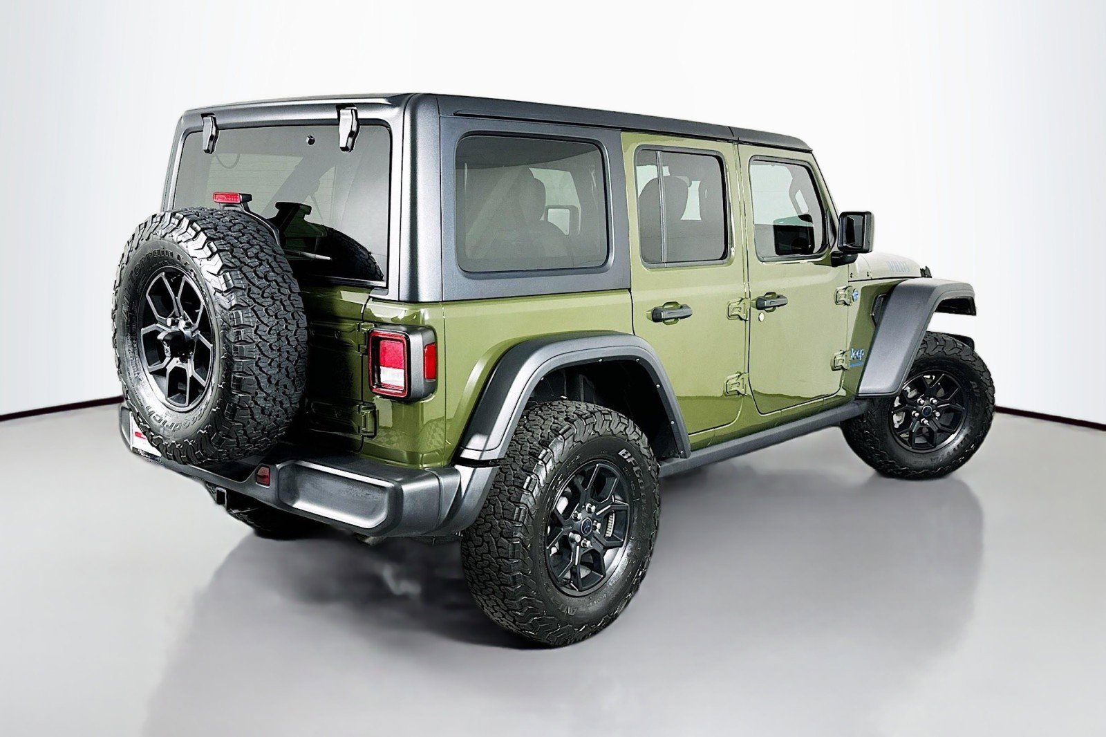 Used 2024 Jeep Wrangler Unlimited AWD/4WD image 14