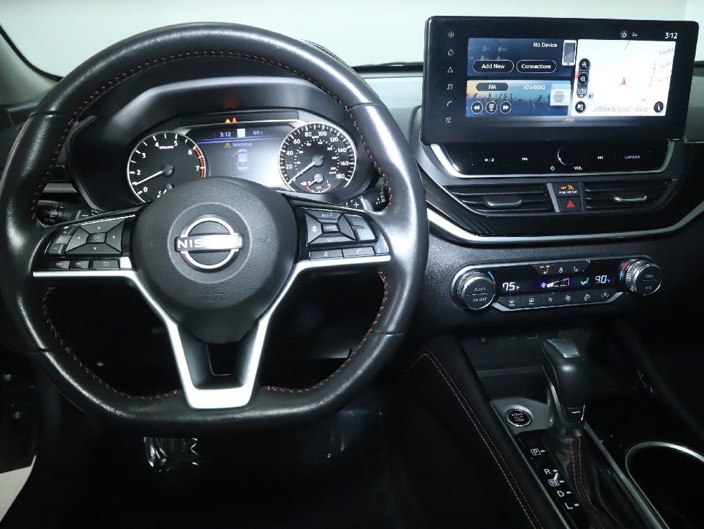 Certified 2024 Nissan Altima 2.0 SR FWD image 30