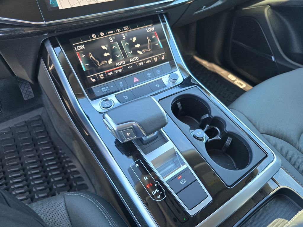 Used 2024 Audi Q8 Premium Plus w/ Premium Plus Package image 10