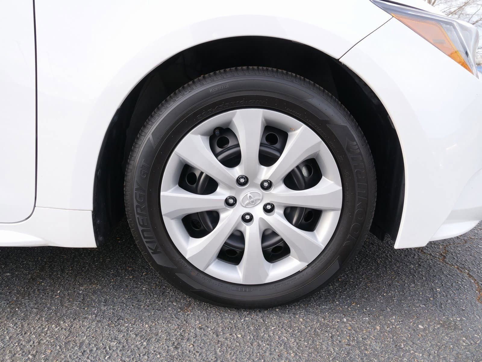 Used 2023 Toyota Corolla LE image 10