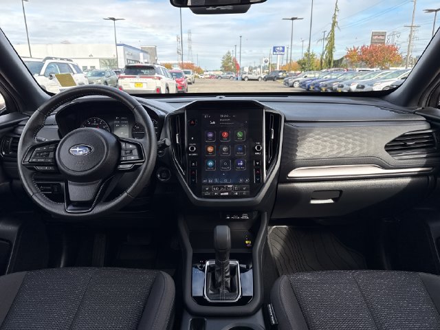 Used 2025 Subaru Forester Premium AWD/4WD image 11
