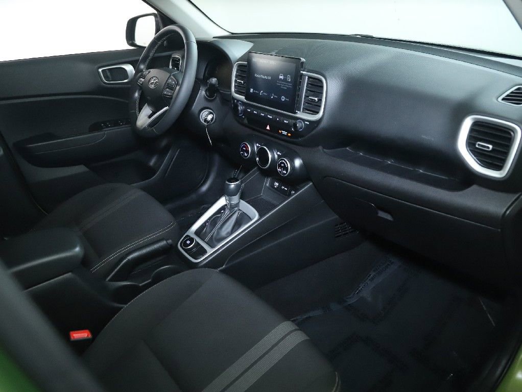 Used 2023 Hyundai Venue SEL FWD image 38