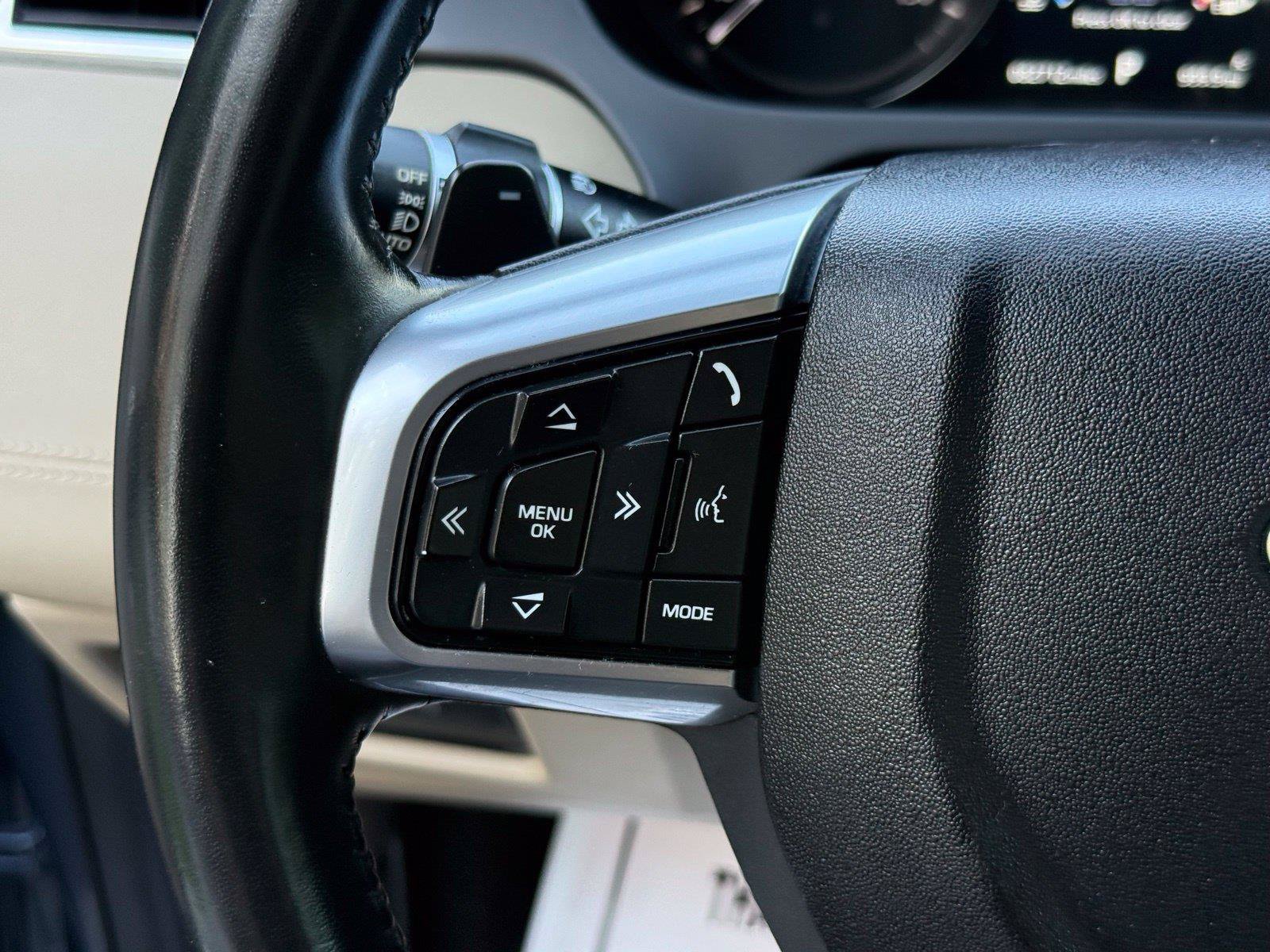 Used 2018 Land Rover Discovery Sport HSE AWD/4WD image 37