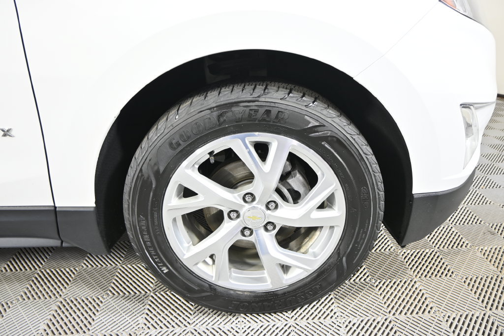 Used 2018 Chevrolet Equinox Premier FWD image 11
