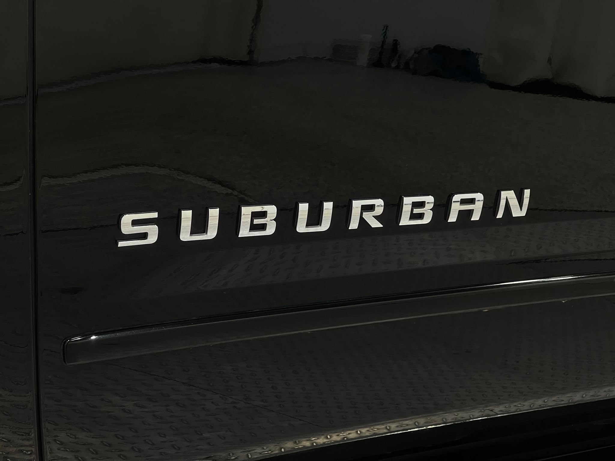 Used 2018 Chevrolet Suburban Premier image 42