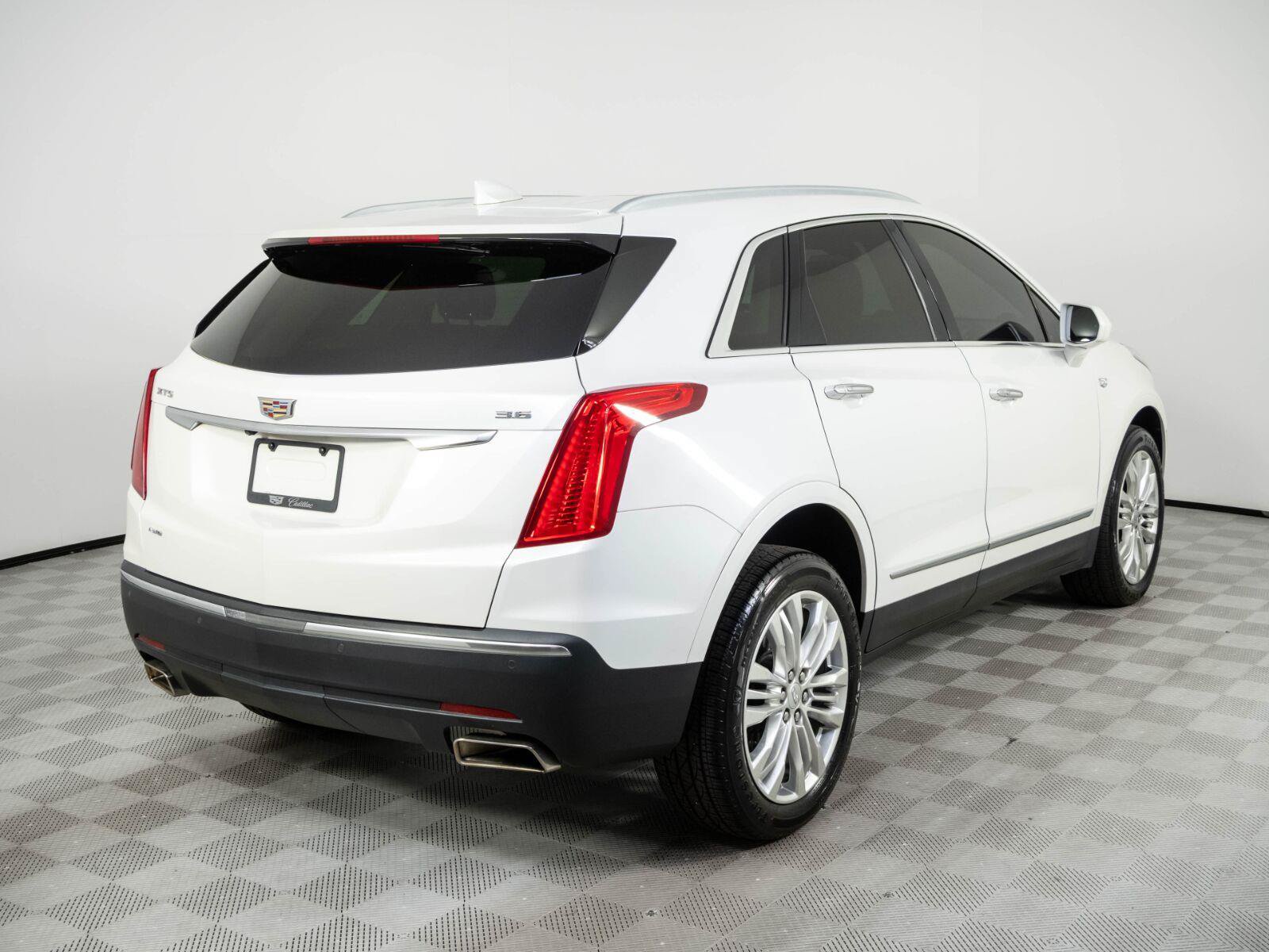 Used 2019 Cadillac XT5 Premium Luxury AWD/4WD image 28