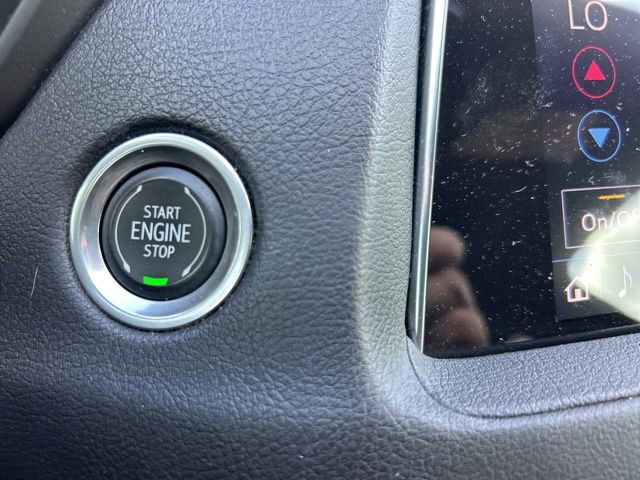 Used 2020 Cadillac XT4 Premium Luxury image 23