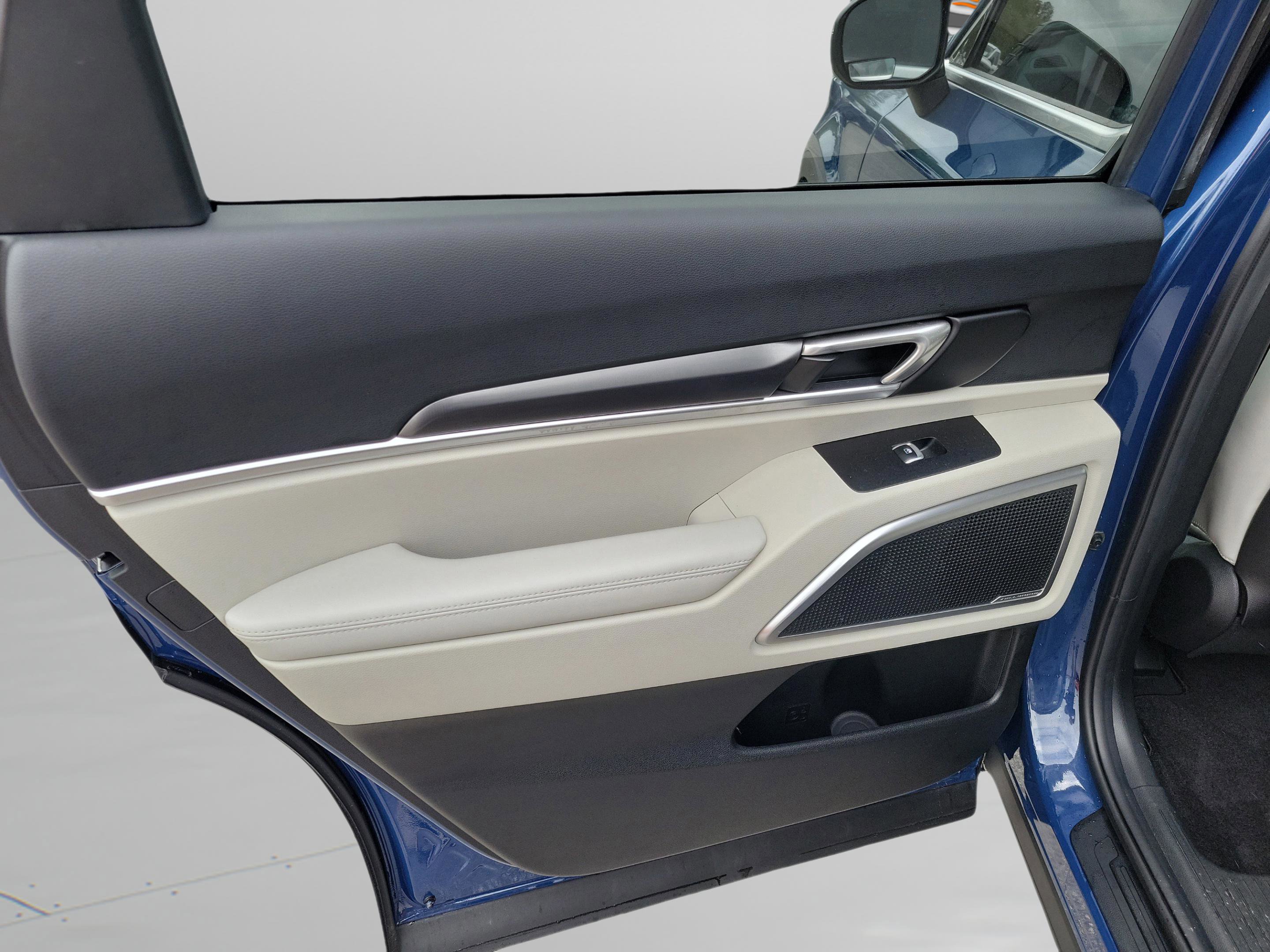 Used 2024 Kia Telluride S w/ S Sunroof Package image 26