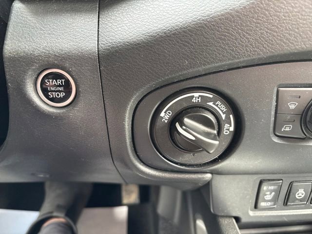 Used 2023 Nissan Frontier SV w/ SV Convenience Package AWD/4WD image 20