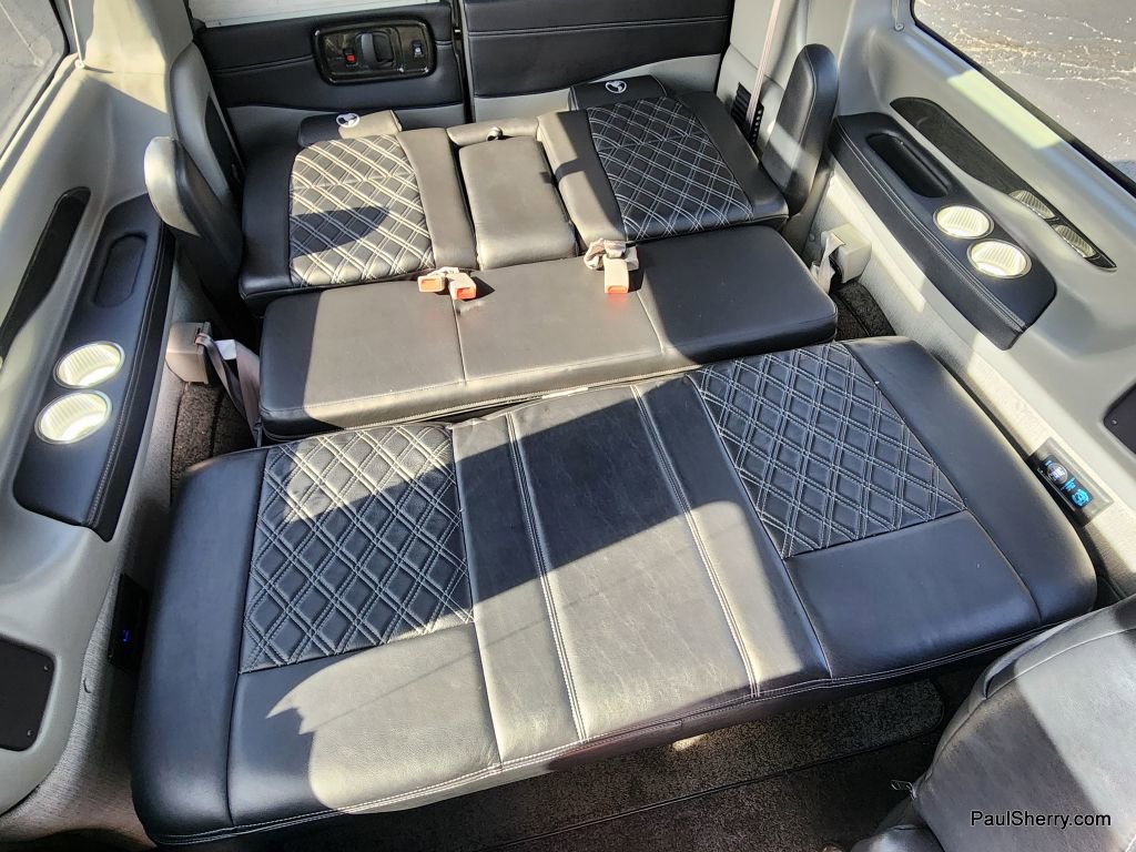 Used 2021 Chevrolet Express 2500 image 7