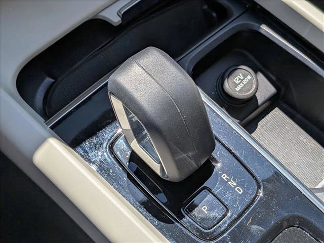Used 2023 Volvo XC60 B5 Core image 16