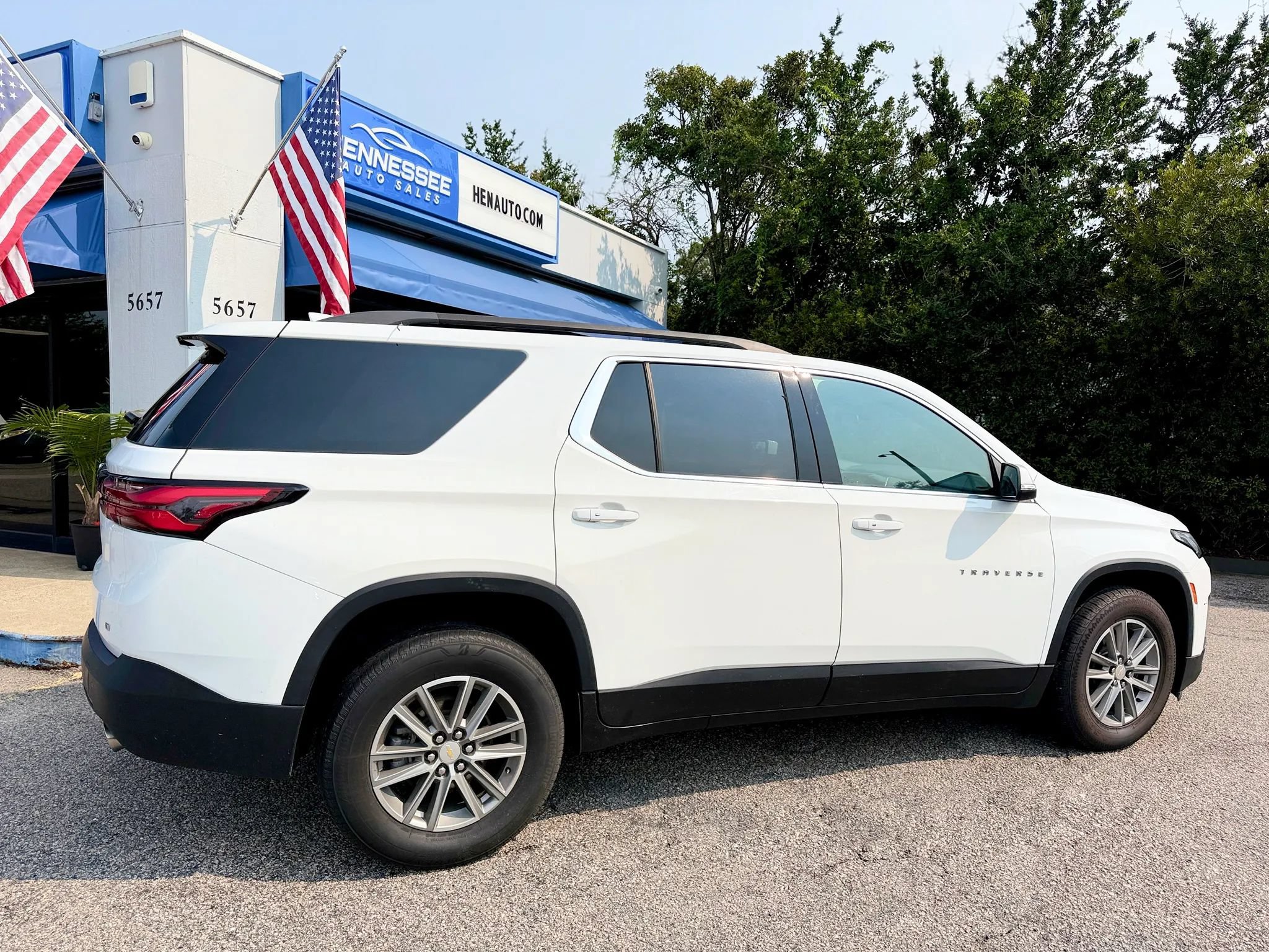 Used 2023 Chevrolet Traverse LT AWD/4WD image 20