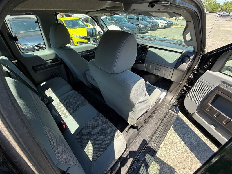 Used 2016 Ford F250 XL w/ XL Appearance Package AWD/4WD image 25