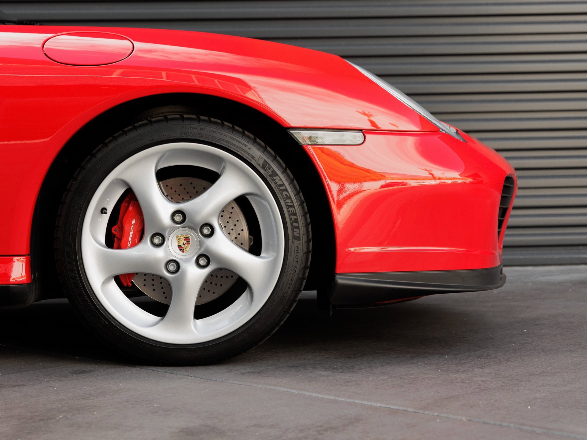 Used 2004 Porsche 911 Carrera 4S image 11